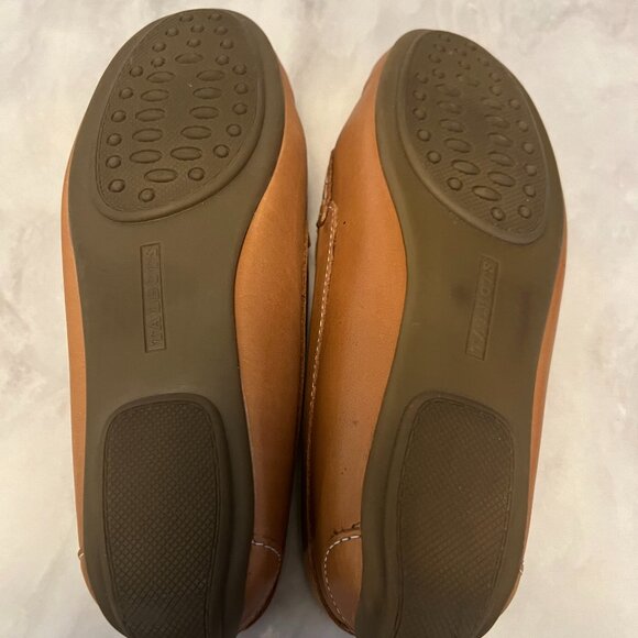 Talbots Classic Driving Moccasins, Tan, Size 8 1/2M, Leather, worn only once - Picture 3 of 6